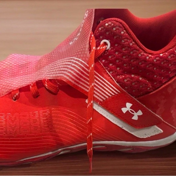 Under Armour highlight hammer MC red/white football cleats Sz 14 men\'s